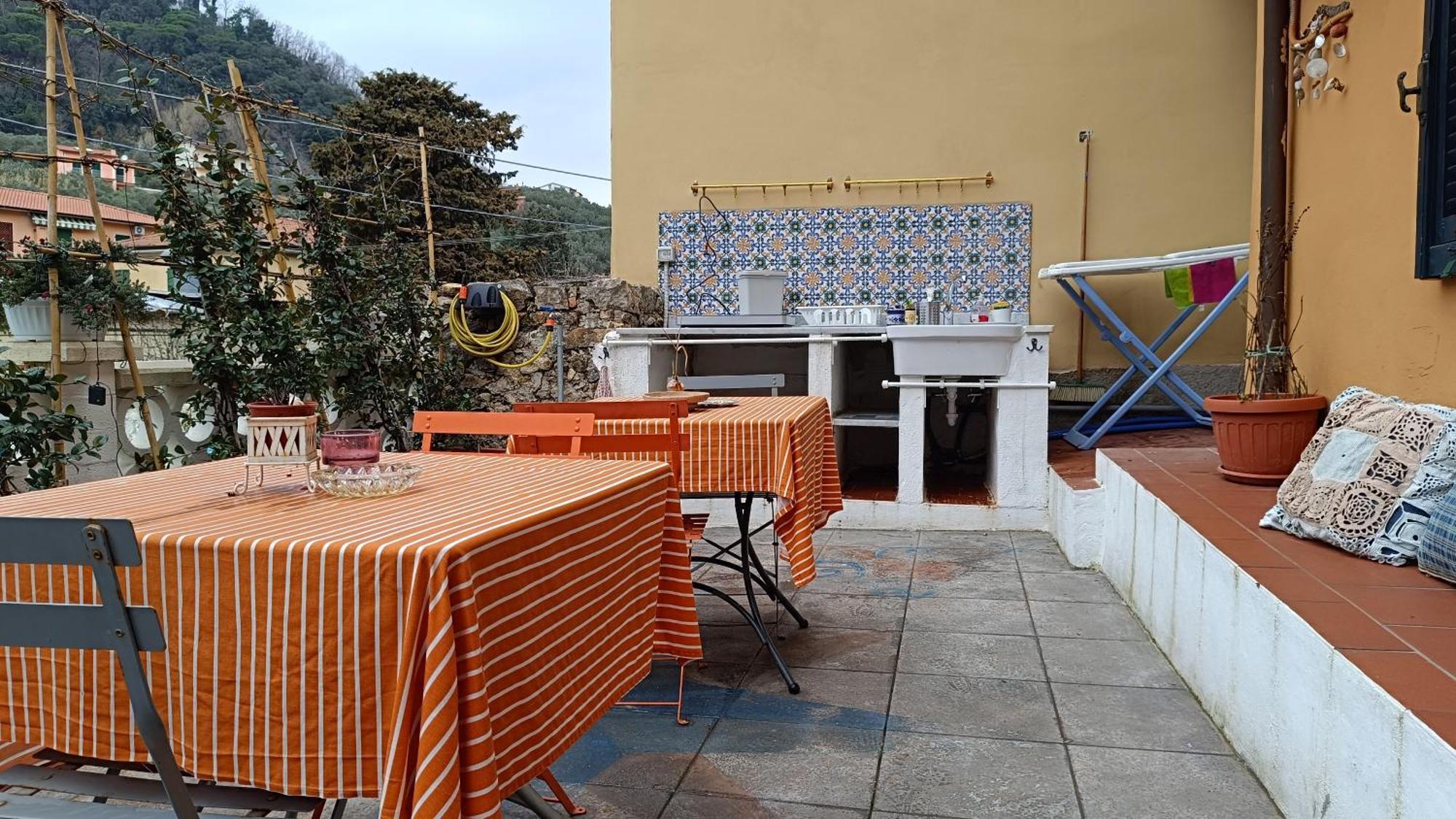 La Graziosa Dorata Lerici San Lorenzo Villa Indipendente 2 Persone Parcheggio Gratuito Exterior photo