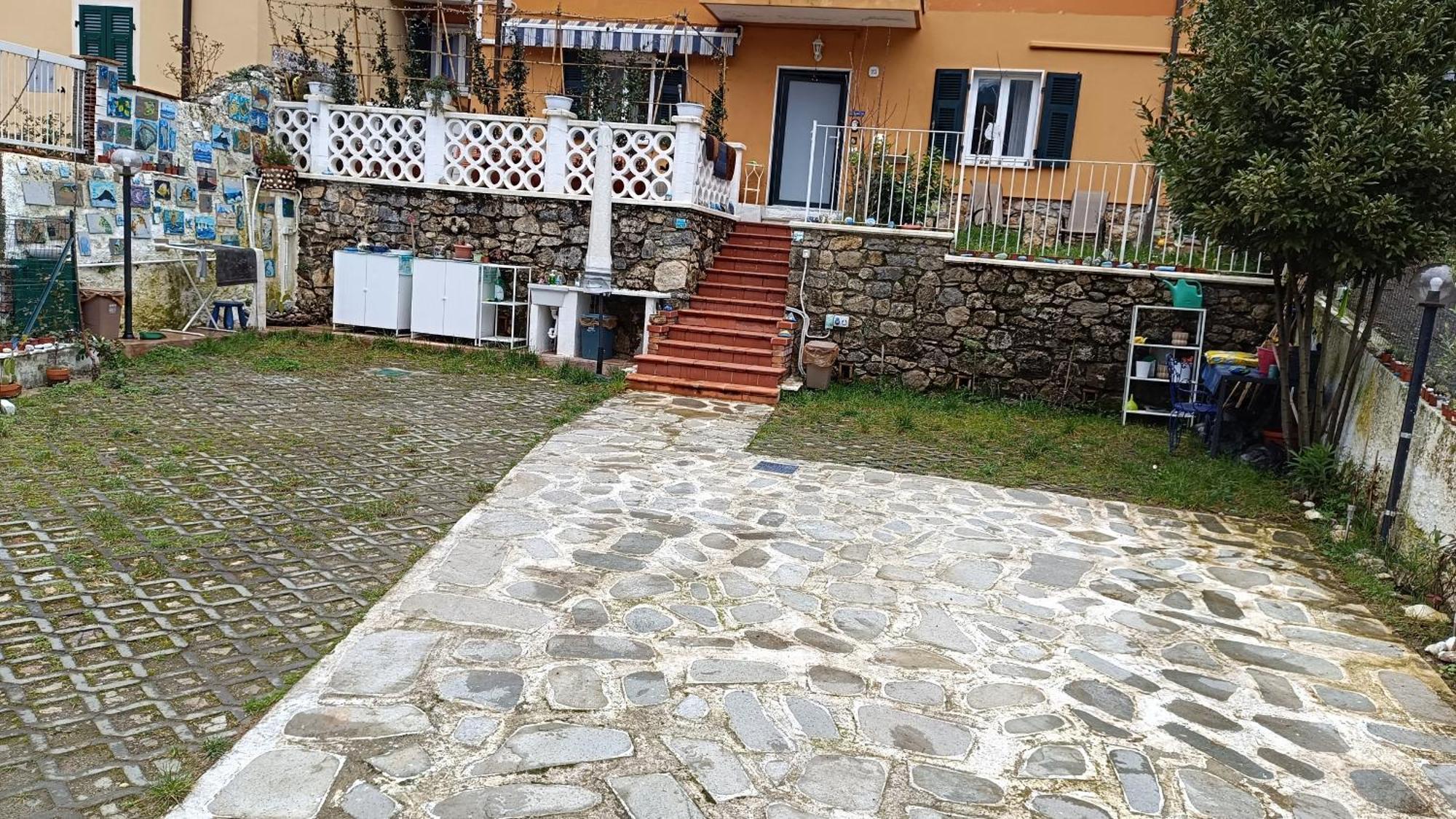 La Graziosa Dorata Lerici San Lorenzo Villa Indipendente 2 Persone Parcheggio Gratuito Exterior photo